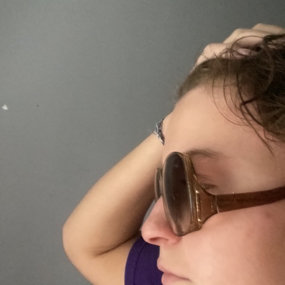 Louis Vuitton Sunglasses - Picture 5 of 5